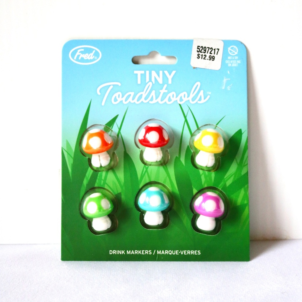 NWT Mushroom Drink Markers Fred Studio Toadstool Wine Glass Charms Drinkware